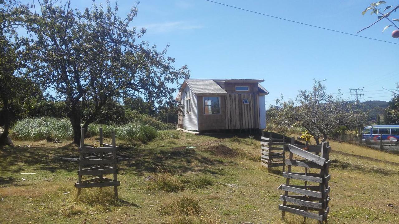 La Petite Cabane De Putemun Villa Castro Esterno foto